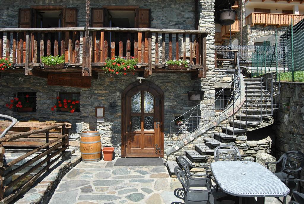 Casa Vacanza La Rocca Chiesa in Valmalenco Exterior foto