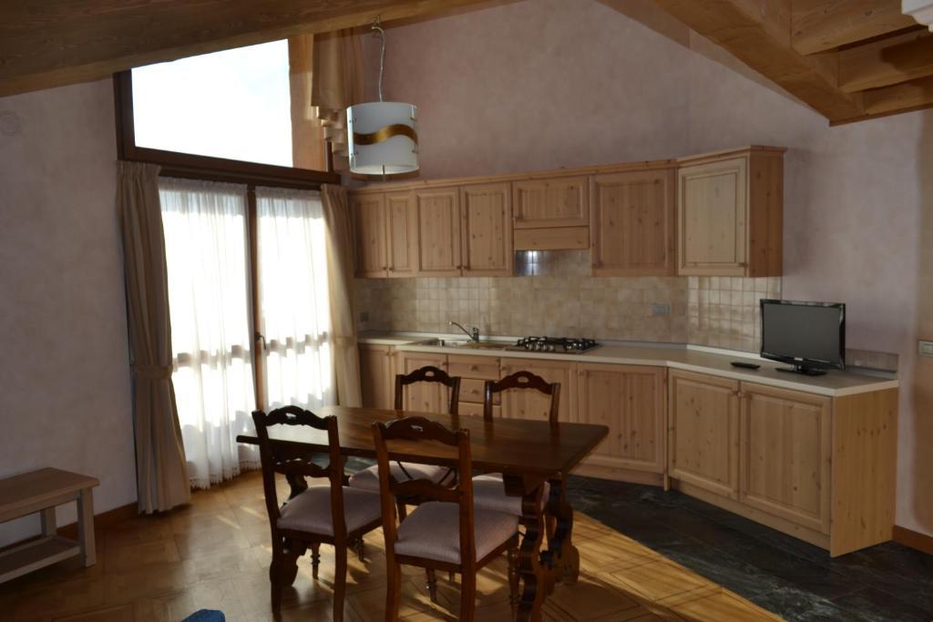 Casa Vacanza La Rocca Chiesa in Valmalenco Zimmer foto